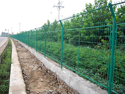公路护栏网图片3